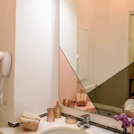 Ellie Luxury * 로마